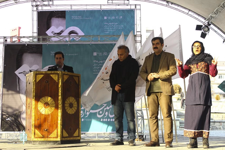گردهمایی هنرمندان تئاتر و جمعی از نابینایان و ناشنوایان