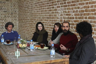 نقد نمایش برگرد مرا ببین