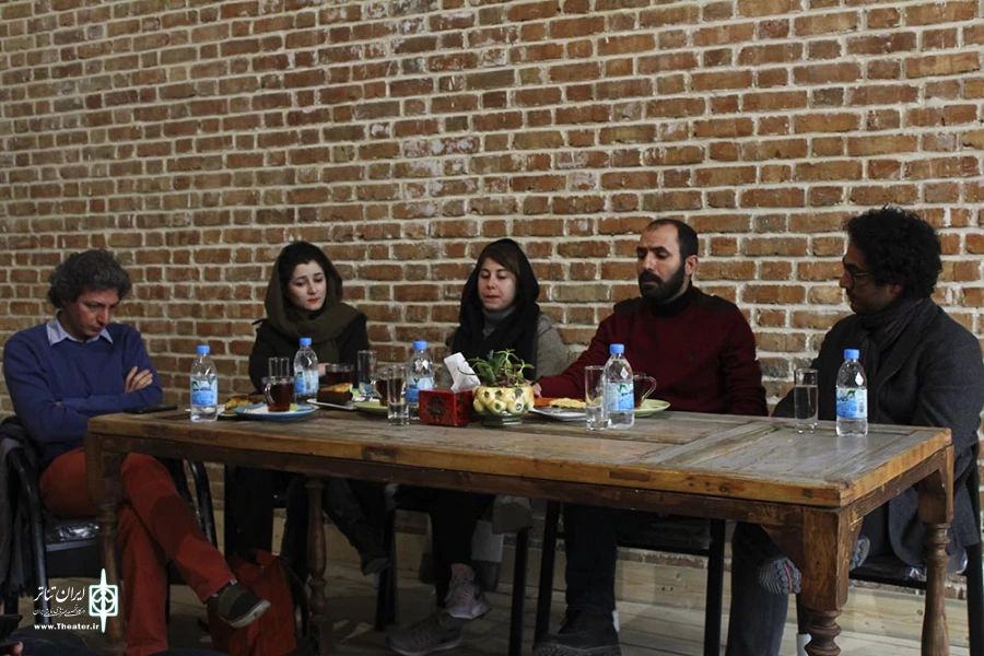 نقد نمایش برگرد مرا ببین