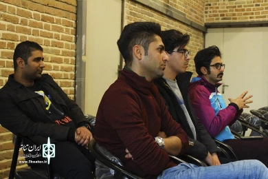 نقد نمایش دا