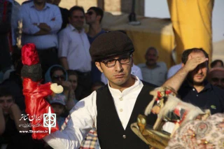 تلفیقی از دو نمایش آیینی و سنتی ایرانی «تکم گردانی» و «خیمه شب بازی» در یک نمایش

«تکم و مبارک» در هشتمین جشنواره سراسری سوره