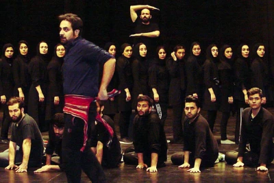 به دلیل استقبال تماشاگران

«من» همچنان در پردیس تئاتر تهران می‌ماند
