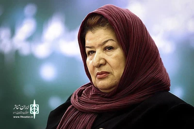 پوران درخشنده در افتتاحیه نمایش  عنوان کرد:

تقدیر از انتخاب موضوع روز در نمایش «هام»