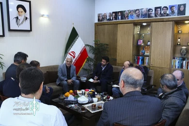 بازدید مرتضی طلایی از تئاتر شهر