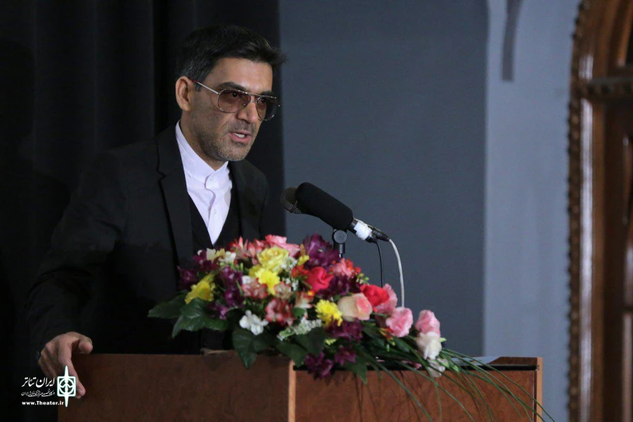کتاب «گروه هنر ملی از آغاز تا پایان 1335-57» رونمایی شد 8