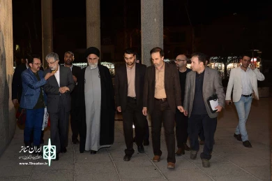 رئیس فرهنگستان زبان و ادب فارسی در تئاتر شهر