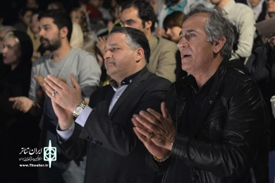 مسئولین به تماشای شلتر نشستند