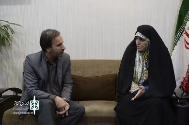 مسئولین به تماشای شلتر نشستند