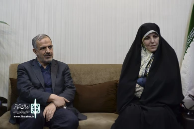 مسئولین به تماشای شلتر نشستند