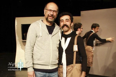 محمد بحرانی در سومین اجرای نمایش عنوان کرد:

نمایش «آدم آدم است» یک کار گروهی موفق و جذاب است