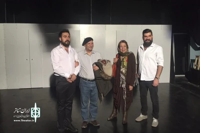 شرایط ویژه برای تماشاگران ناراضی هفته اول اجرا

50 درصد پول بلیت «بازگشت به خانه» را از مدیر روابط عمومی دریافت کنید