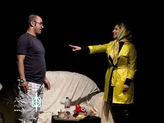 نگاهی خودمانی به نمایش «برلین محمد یعقوبی» کاری از آریان رضایی

به عمل کار برآید به سخندانی نیست
