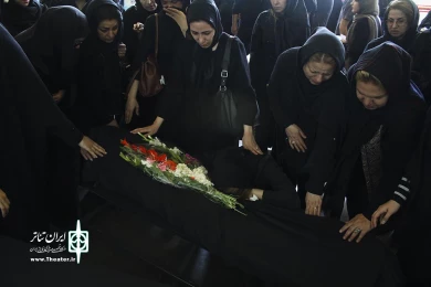 تشییع پیکر منوچهر بهروج