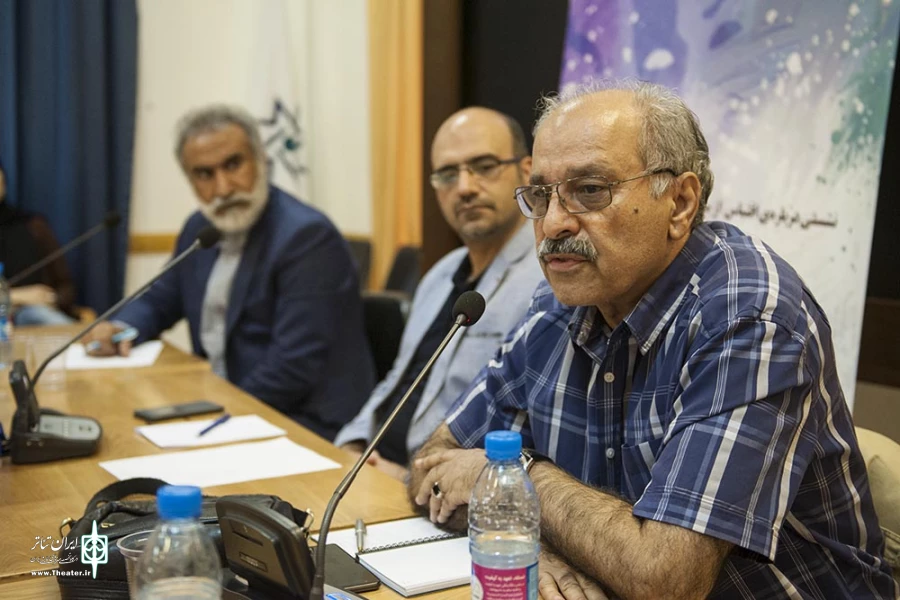 نشست انجمن نمایشنامه نویسان خانه تئاتر- عکس از لیلا ابراهیمی