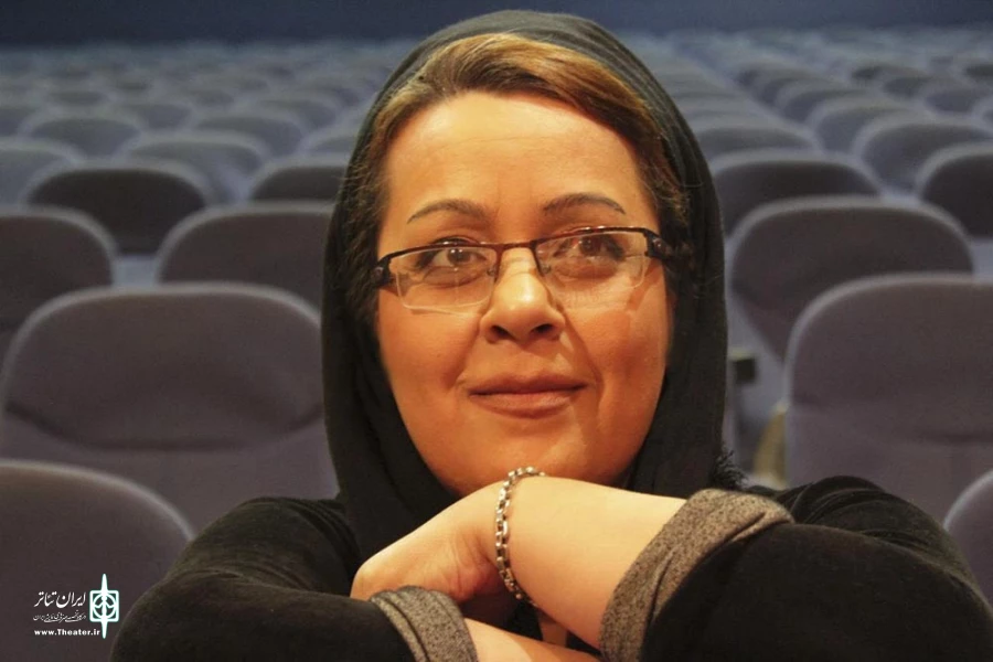 منیژه داوری