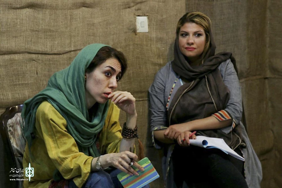 نمایش مهاجران اسلاومیر مروژک