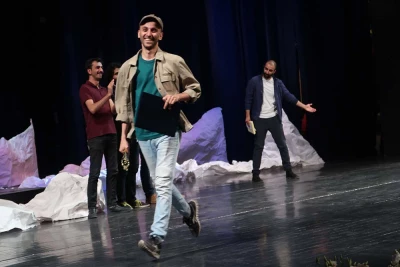 با اعلام اسامی 5 اثر نمایشی

راه یافتگان تئاتر دانشگاهی به جشنواره فجر معرفی شدند