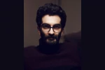 نمی توانم در باره درست درآمدن فضای نمایشم بین رئال و سورئال قضاوتی داشته باشم 
در سماعی زاده عده ای به حریم خانه ای تجاوز کرده اند 2