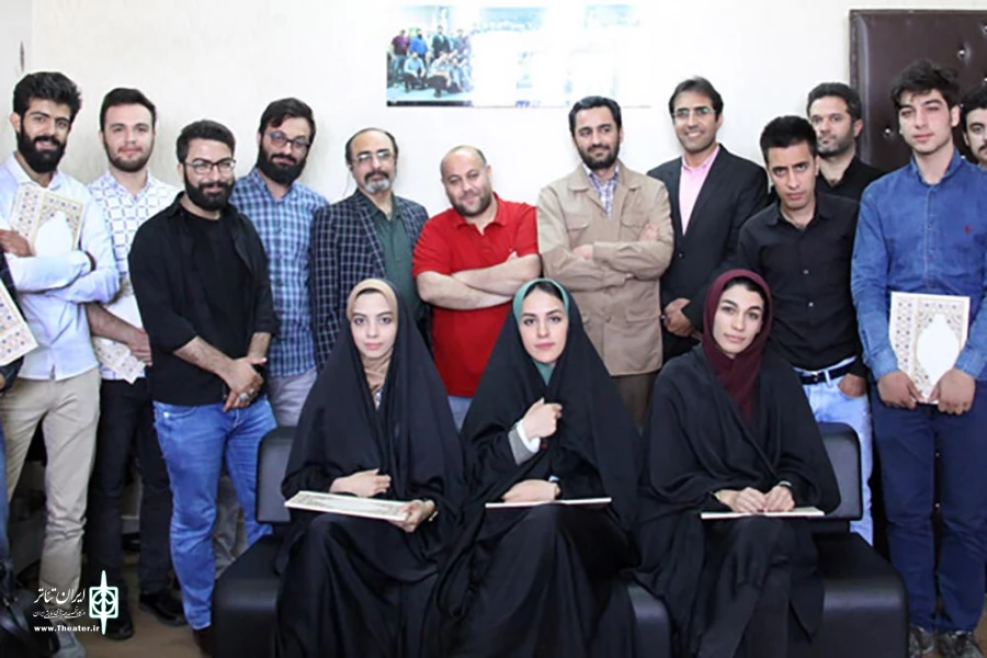 از عوامل نمایش «هفت بچه یهودی» تقدیر شد 3