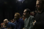 نقد و بررسی نمایش «بی پدر» 4