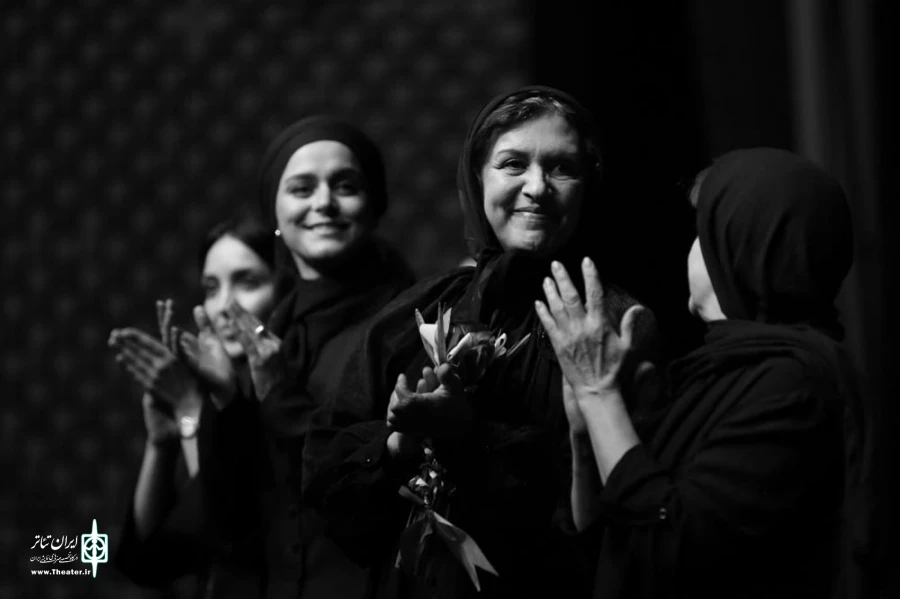نمایشنامه خوانی دیروز- کوکوی کبوتران حرم