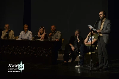 مدیرکل هنرهای نمایشی در مراسم افتتاح «سنگلج با خلج» مطرح کرد

ترسیم پیچیدگی‌های آدم‌های آشنا نقطه طلایی آثار استاد خلج است