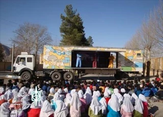 To Perform 14 Plays in 3 Provinces

Theater with Mobile Truck Begun Summer Performance