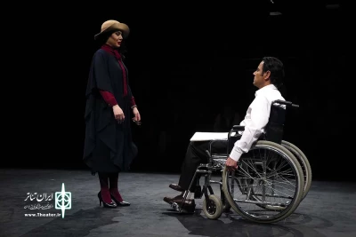 نگاهی به نمایش «بوف نه‌چندان کور» به نویسندگی و کارگردانی محمدعلی سجادی

بازسازی اوقات ازدست‌رفته برای زندگی عاری از پوچی