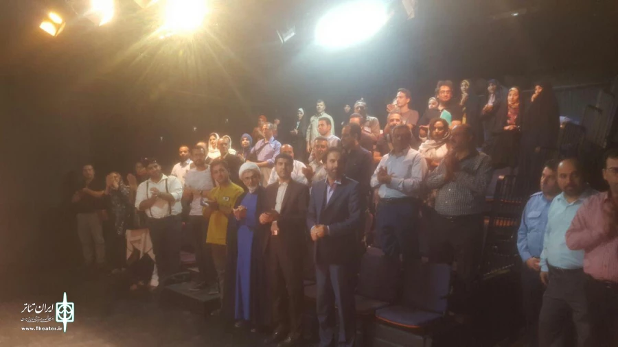 مستندسازی تاریخ معاصر با بهره گیری از توان تئاتر یک ضرورت است
 2
