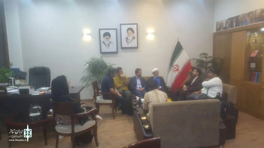 مستندسازی تاریخ معاصر با بهره گیری از توان تئاتر یک ضرورت است
 2