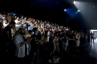 باگذشت بیست شب از اجرای نمایش

بیش از پنج هزار نفر به تماشای «هملت، تهران 2017» نشستند