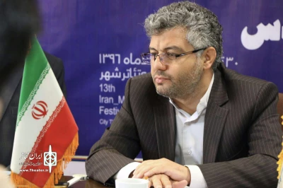 در نشست خبری سیزدهمین جشنواره نمایشنامه خوانی مشهد عنوان شد:

دبیری: جشنواره نقطه عطفی در ارتقاء متون نمایشی است