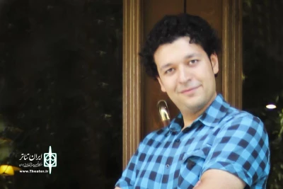 گفت‌وگو با امیرمحمد انصافی، نویسنده و کارگردان نمایش «جادوی عروسک»

بچه‌های ایران باید ویژگی‌های نمایش‌های آیینی و سنتی را بشناسد