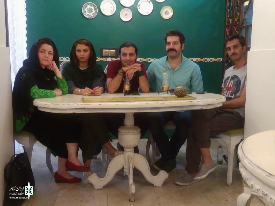 "شب دشنه‌های بلند" دل آرته ای با نگره‌ی پست‌مدرنی است 3