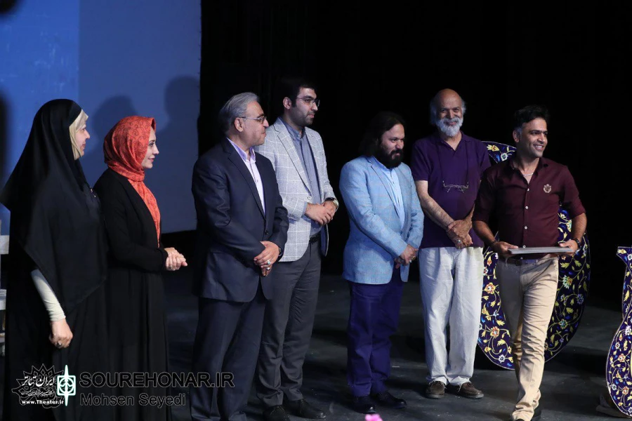 کوروش زارعی: ما باید مکارم اخلاق را به‌وسیله تئاتر گسترش دهیم 5