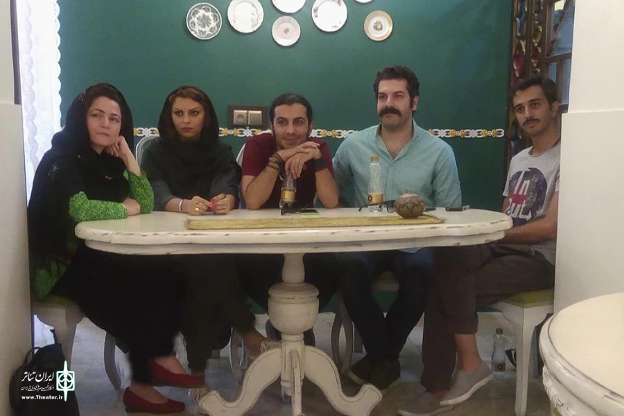 "شب دشنه‌های بلند" دل آرته ای با نگره‌ پست‌مدرن است 2