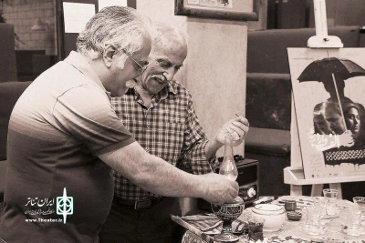 با حضور هنرمندان و مخاطبان خانه نمایش

عزت‌الله رمضانی‌فر چراغ نمایش «الف وارد می‌شود» را روشن کرد