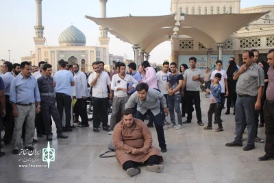 به مناسبت دهه مبارکه کرامت در قم

دو نمایش خیابانی «عکاس» و «نان و نمک» اجرا می‌شود