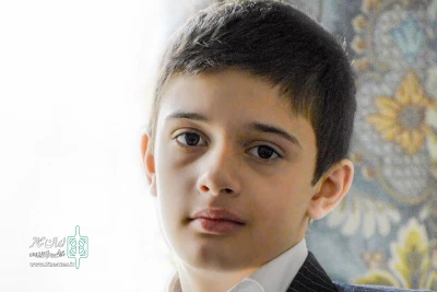 با همکاری گروه هنرجویان سمندریان

یک کودک اُوتیستیک، مهمان ویژه «سمفونی درون بطری» می‌شود