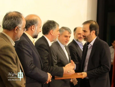 در جشنواره شهید رجایی

اداره کل هنرهای نمایشی عنوان واحد برتر بر اساس شاخص‌های اختصاصی را کسب کرد