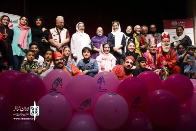 برگزاری افتتاحیه نمادین هجدهمین جشنواره نمایش‌های آئینی و سنتی در بیمارستان محک

آغازی با ارزش برای جشنواره‌ای که لبخند را بر لبان کودکان نشاند