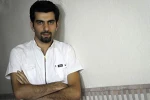 بهرام تشکر  نمایش عاقبت عشاق سینه چاک را روی صحنه اجرا می کند 2