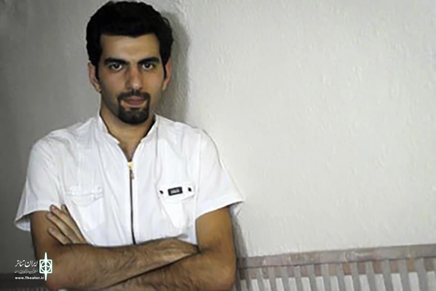 بهرام تشکر  نمایش عاقبت عشاق سینه چاک را روی صحنه اجرا می کند 2