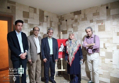 To See Ayoub Aghakhani's 'Seven PM of 7th Autumn' on Marty Jahanara

MPs Come to Theater