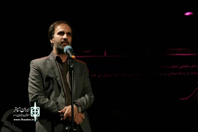 مدیرکل هنرهای نمایشی در آئین اختتامیه بیست و نهمین جشنواره تئاتر آذربایجان شرقی گفت:

تئاتر کشور به پیشکسوتان افتخار می‌کند