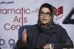 فریندخت زاهدی عازم لهستان می‌شود 4