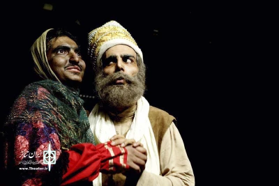 یادداشتی بر نمایش «اندر حکایت شمشک» به کارگردانی داوود اسدالهی

آیین‌ها و سنت‌ها بازتاب فرهنگ دیروزمان در رفتار امروز ما هستند