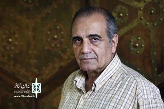 پس از اجرای نمایش روح جهنمی

بابک محمدی «انتری که لوطی اش مرده بود» را به صحنه می برد