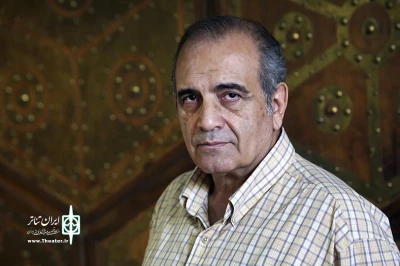 پس از اجرای نمایش روح جهنمی

بابک محمدی «انتری که لوطی اش مرده بود» را به صحنه می برد