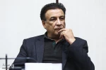 روایت زندگی سیاه بازان دهه چهلی به کوشش عبدالرضا اکبری در شال و انگشتر 
ادای دیدن به مهدی مصری در نمایش شال و انگشتر 2